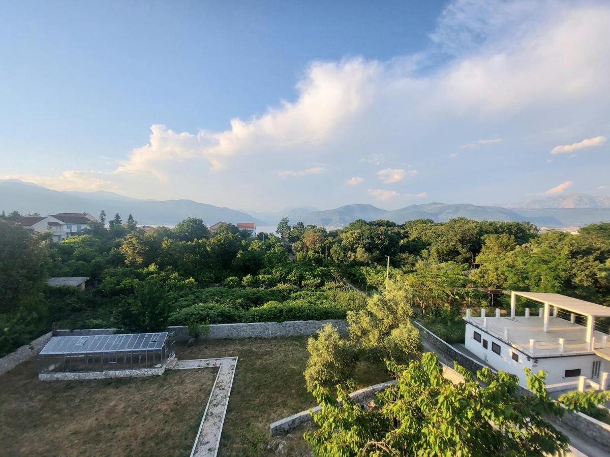 Dk Apartments Krasici Tivat Dış mekan fotoğraf