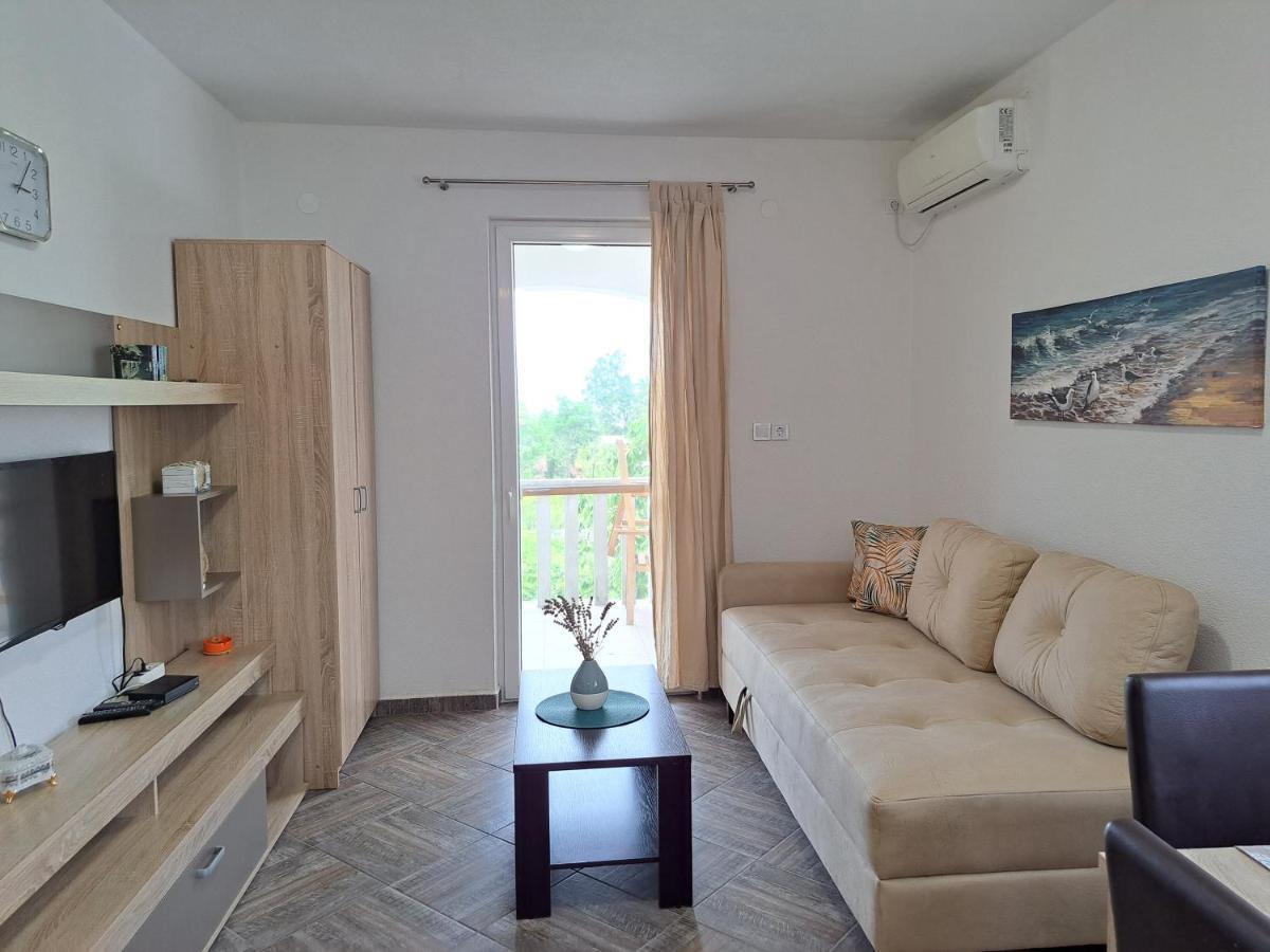Dk Apartments Krasici Tivat Dış mekan fotoğraf