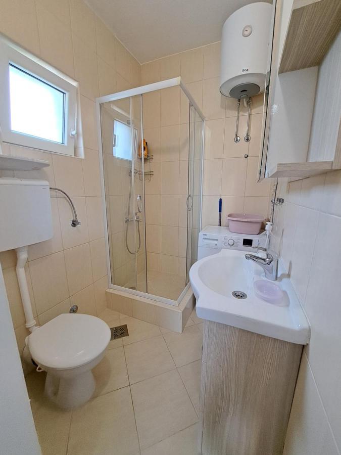 Dk Apartments Krasici Tivat Dış mekan fotoğraf