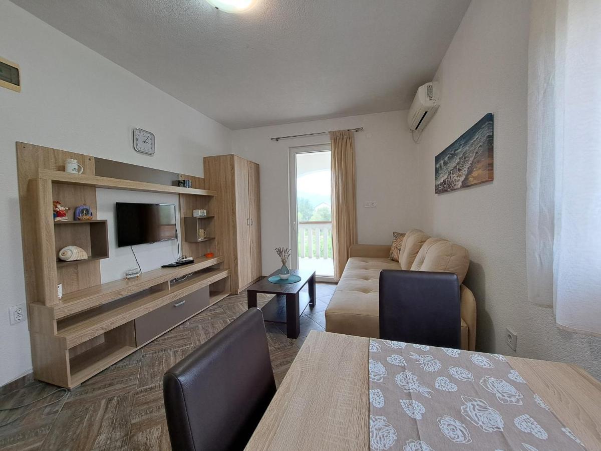Dk Apartments Krasici Tivat Dış mekan fotoğraf